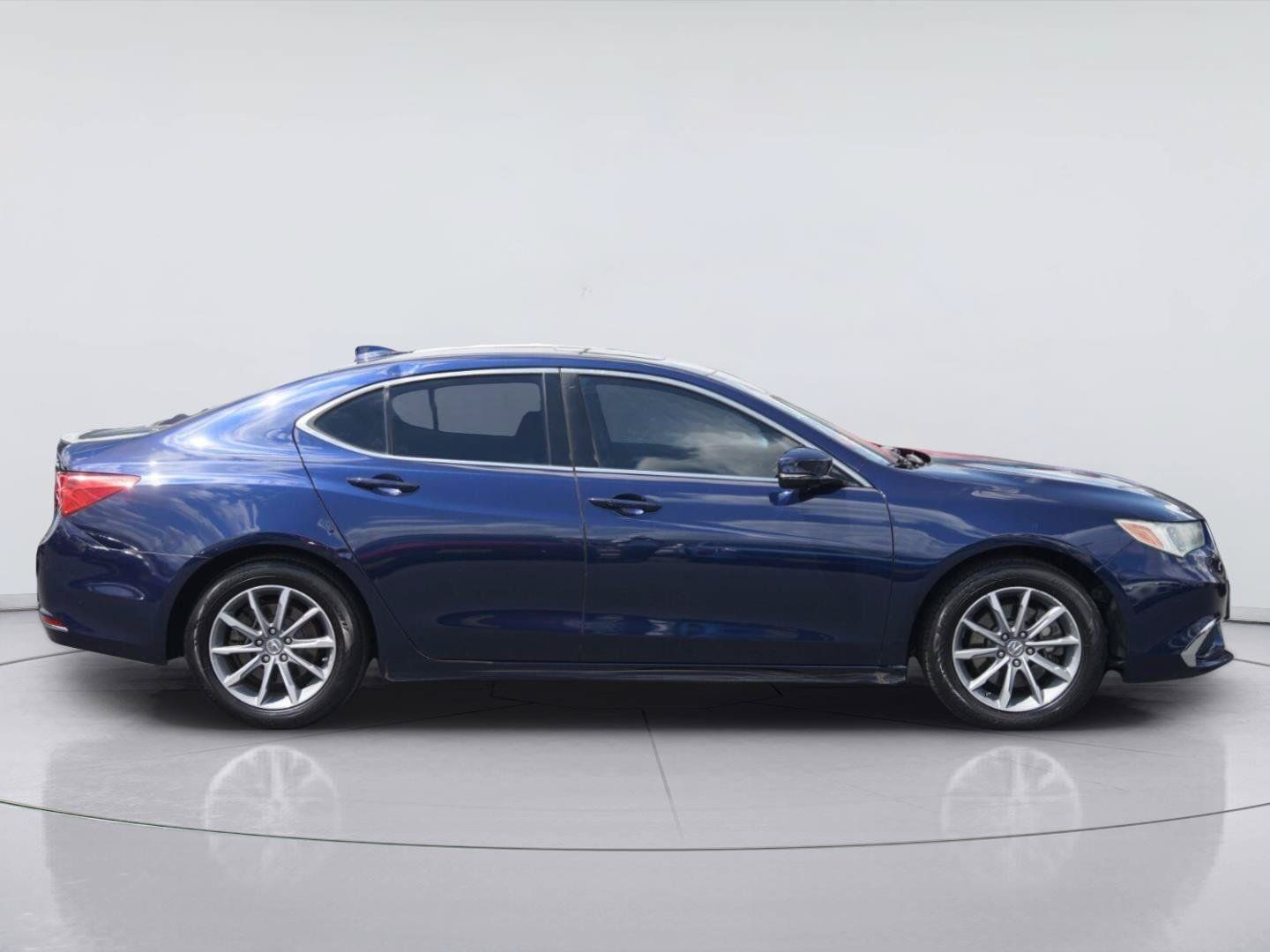 Used 2018 Acura TLX FWD image 5