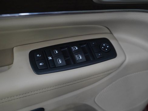 Used 2015 Jeep Grand Cherokee Limited w/ Luxury Group II AWD/4WD image 20