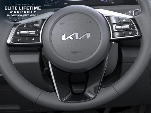 New 2026 Kia Seltos EX FWD image 23