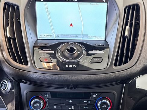 Used 2017 Ford Escape Titanium image 13