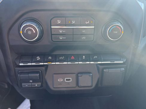 Used 2022 Chevrolet Silverado 1500 Custom Trail Boss w/ Midnight Edition image 30