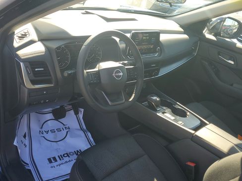 Certified 2026 Nissan Rogue SV image 19