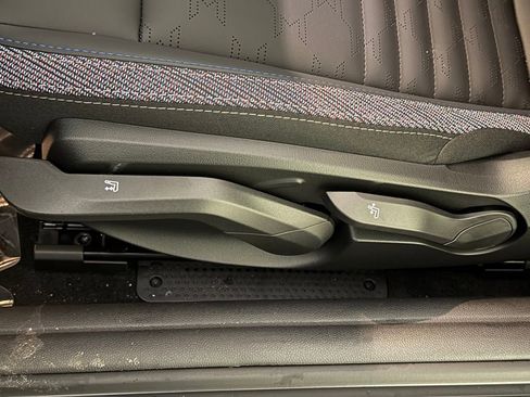 New 2026 MINI Cooper S image 25