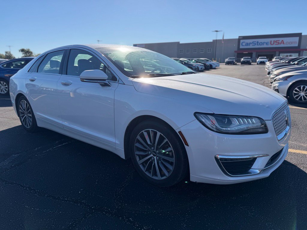 Used 2018 Lincoln MKZ Premiere FWD image 1