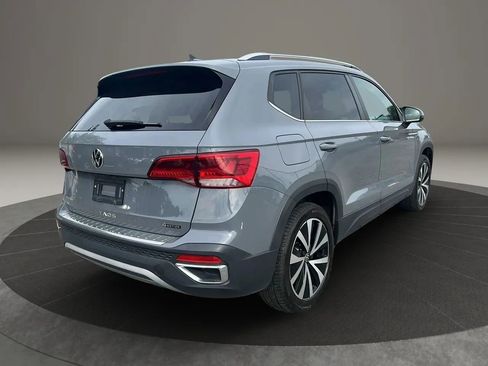 Used 2022 Volkswagen Taos SE image 5