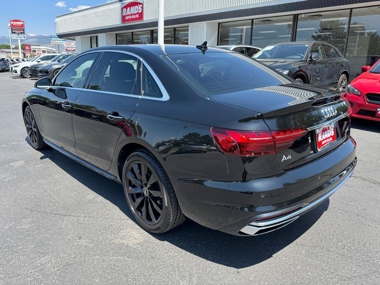 Used 2023 Audi A4 2.0T Premium w/ Convenience Package AWD/4WD image 9