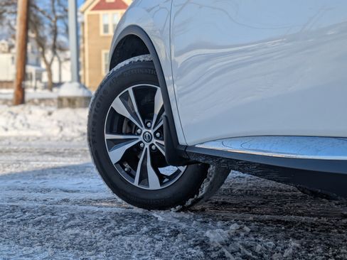 Used 2019 Nissan Murano SV w/ Premium Package image 7