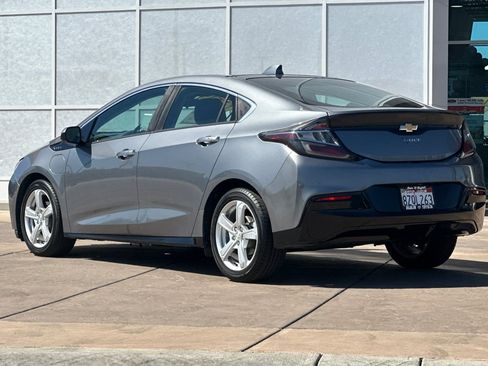 Used 2018 Chevrolet Volt LT FWD image 6