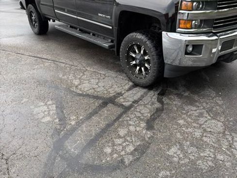 Used 2019 Chevrolet Silverado 3500 LTZ w/ Duramax Plus Package AWD/4WD image 6