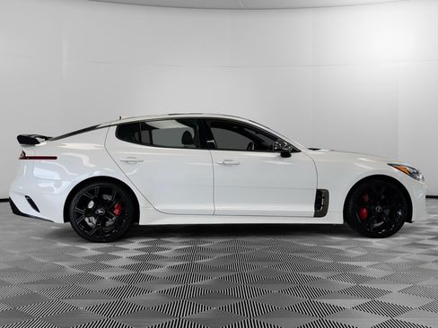 Used 2021 Kia Stinger GT1 AWD/4WD image 9