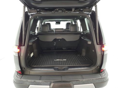 Used 2025 Lexus GX 550 AWD/4WD image 22