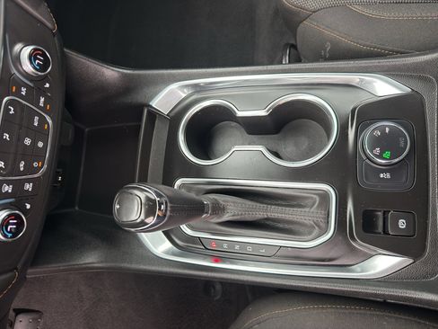 Certified 2020 Chevrolet Traverse LT AWD/4WD image 23