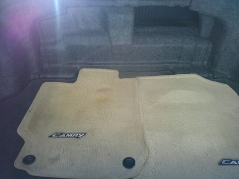 Used 2014 Toyota Camry XLE w/ Convenience Package image 41