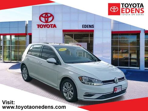 Used 2018 Volkswagen Golf S image 1