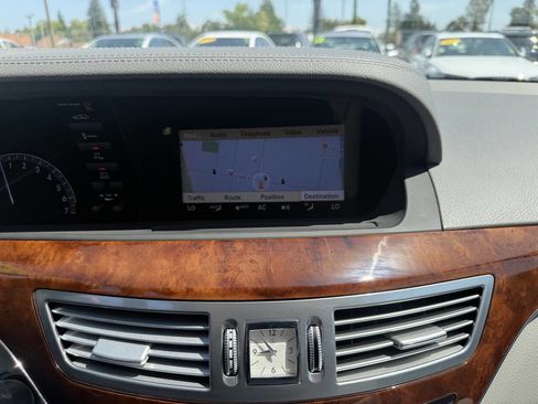 Used 2011 Mercedes-Benz S 550 image 20