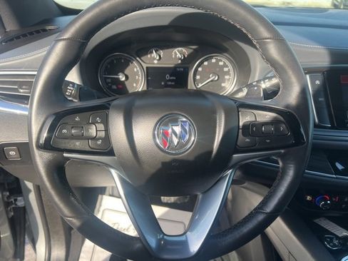 Used 2023 Buick Enclave Essence image 27