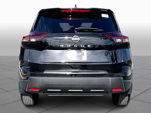 New 2026 Nissan Rogue SV image 4
