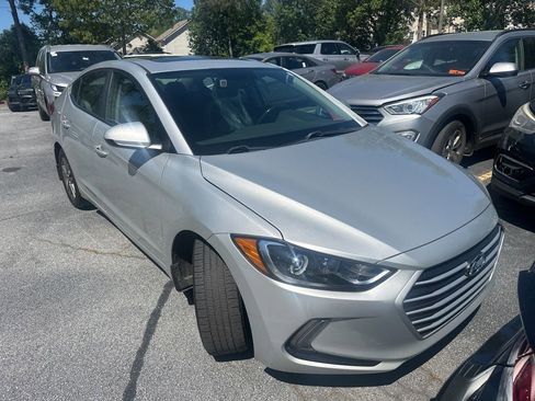 Used 2018 Hyundai Elantra Value Edition image 2
