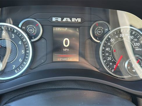 Used 2024 RAM 2500 Big Horn w/ Bed Utility Group image 20