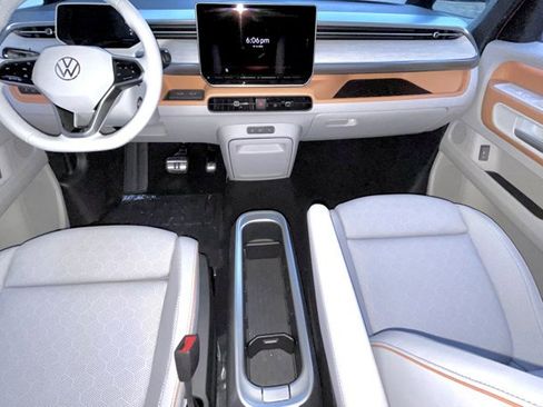 New 2025 Volkswagen ID. Buzz Pro S Plus image 19