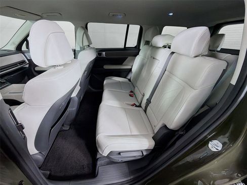 Used 2025 Hyundai Santa Fe SEL AWD/4WD image 20