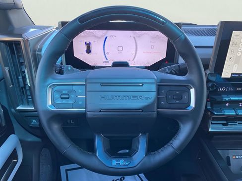 Used 2024 GMC Hummer EV 3X w/ Omega Edition AWD/4WD image 21