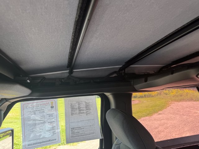 Certified 2025 Jeep Wrangler Sport AWD/4WD image 36