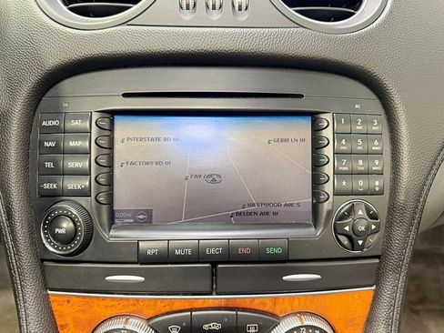 Used 2005 Mercedes-Benz SL 500 image 24