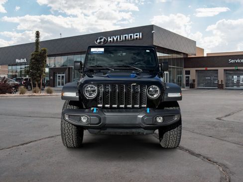 Used 2022 Jeep Wrangler Unlimited Rubicon 4xe w/ Cold Weather Group image 8