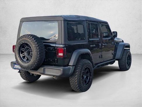 Used 2022 Jeep Wrangler Unlimited Sport image 5