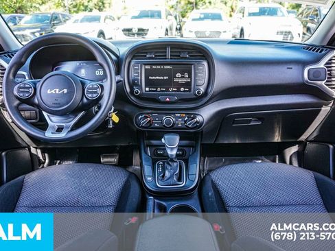 Used 2023 Kia Soul LX image 27