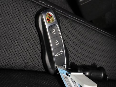 New 2026 Porsche Panamera image 23