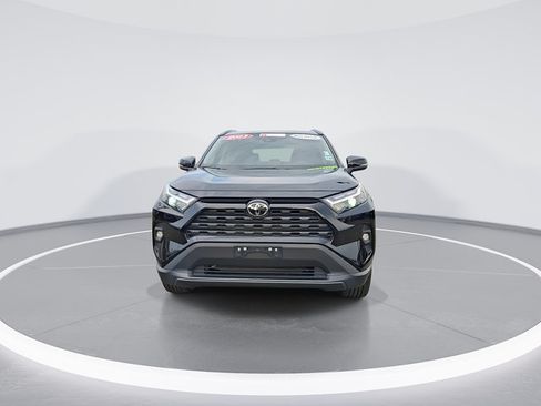 Certified 2023 Toyota RAV4 XLE Premium AWD/4WD image 4