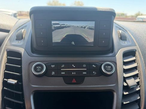 Used 2022 Ford Transit Connect XL FWD image 22