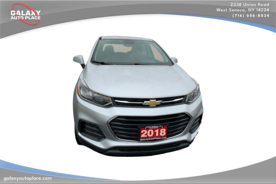 Used 2018 Chevrolet Trax LS AWD/4WD image 3