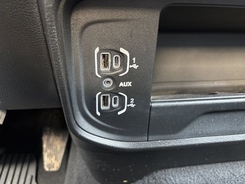 Used 2024 RAM 3500 Big Horn image 24