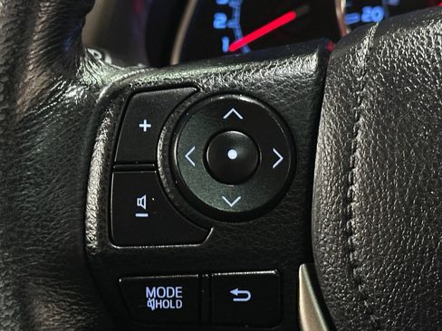 Used 2014 Toyota RAV4 Limited w/ Technology Package AWD/4WD image 39