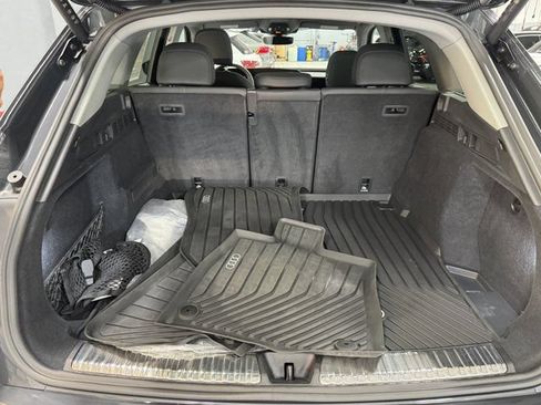 Used 2025 Audi Q5 Premium w/ Convenience Package AWD/4WD image 35
