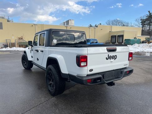 Certified 2021 Jeep Gladiator Sport image 5