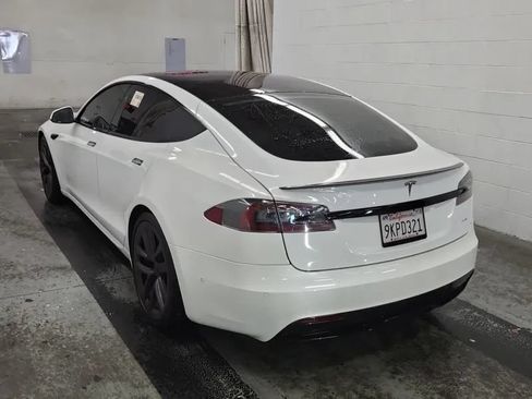Used 2021 Tesla Model S Plaid AWD/4WD image 2