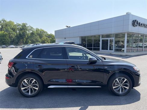Used 2023 Audi Q5 2.0T Premium Plus w/ Premium Plus Package AWD/4WD image 6