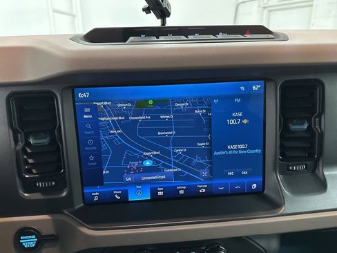 Used 2024 Ford Bronco Wildtrak image 16