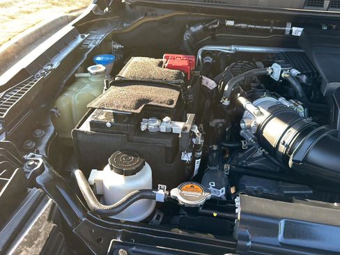 Used 2024 Nissan Frontier Pro-X image 30