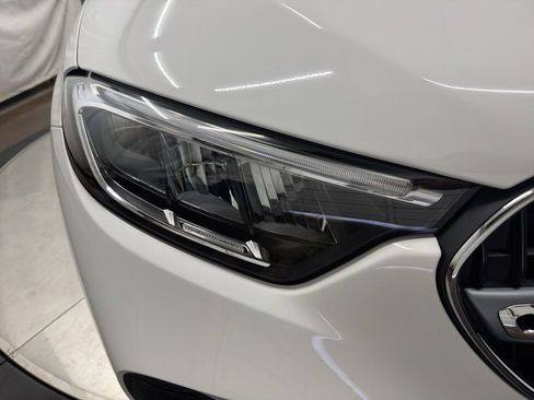 Used 2026 Mercedes-Benz GLC 300 image 10