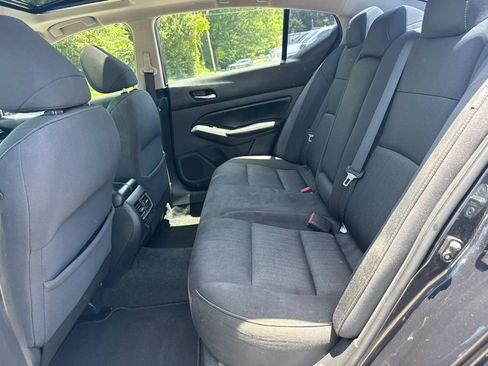 Used 2019 Nissan Altima 2.5 SV FWD image 12