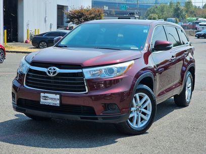 Used 2016 Toyota Highlander LE