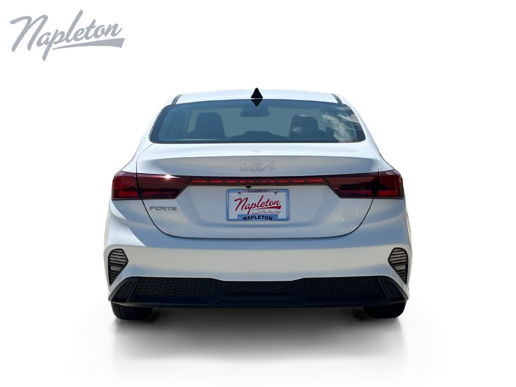 Used 2024 Kia Forte LXS FWD image 4