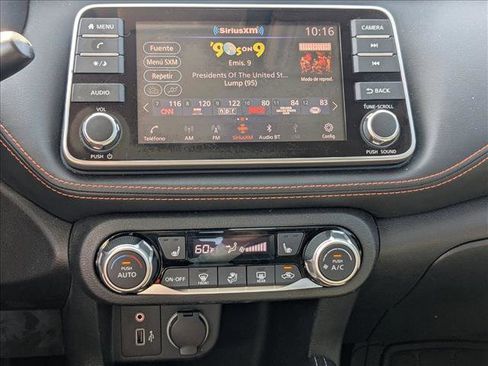 Used 2020 Nissan Kicks SR w/ SR Premium Package FWD image 14