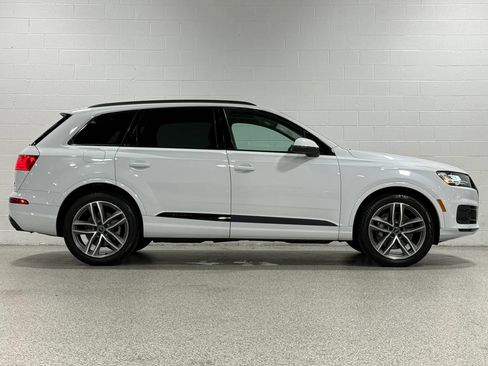 Used 2018 Audi Q7 3.0T Prestige AWD/4WD image 5