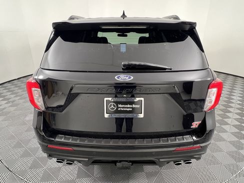 Used 2020 Ford Explorer ST w/ ST Street Pack image 11